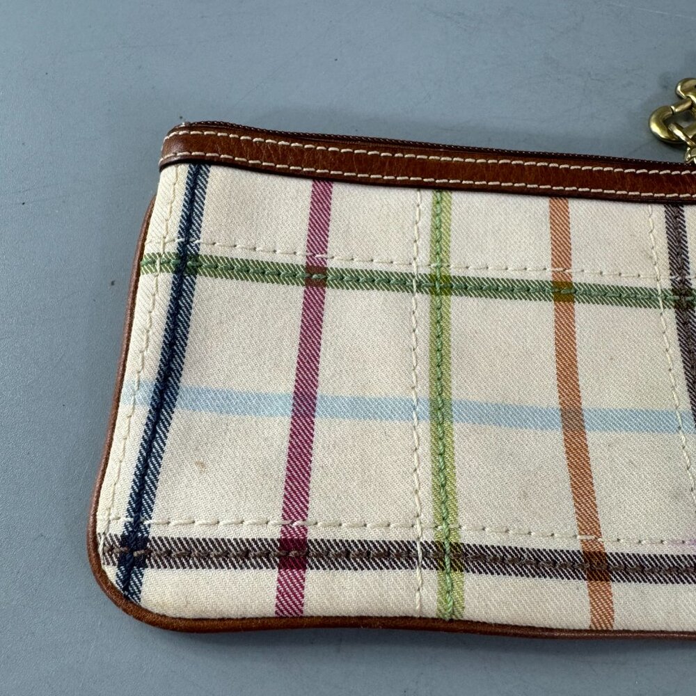 Coach Tattersall Wristlet 40990 Plaid Metallic handle Metal tag charm cream - Picture 7 of 15